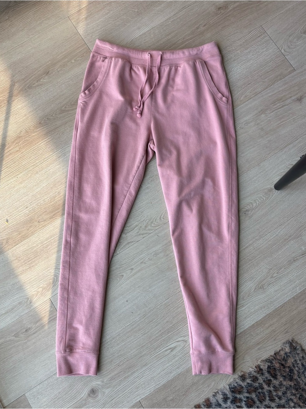 pink sweatpants joggers (Fashion Nova)